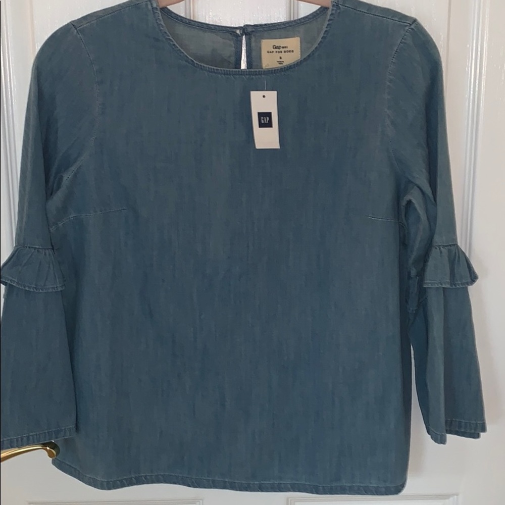Gap Ruffled Sleeve Top